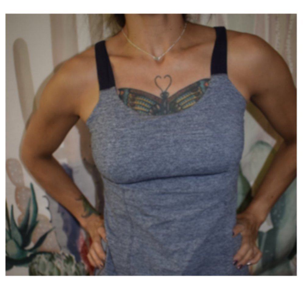 lululemon athletica grey and black top